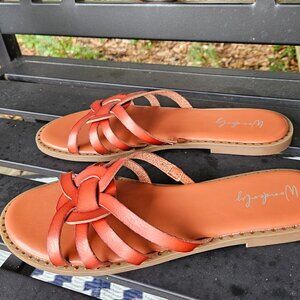 Wonderly leather woven slides - NWOT Sz 10